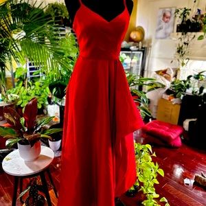 Alyce Paris Size 4 Red prom dress